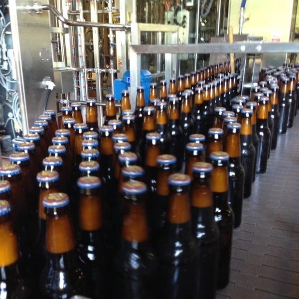 6/19/2013 tarihinde Chris A.ziyaretçi tarafından Shmaltz Brewing Company'de çekilen fotoğraf
