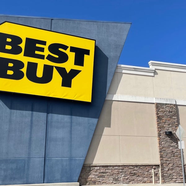 Best Buy Electronics Store in Waynesville