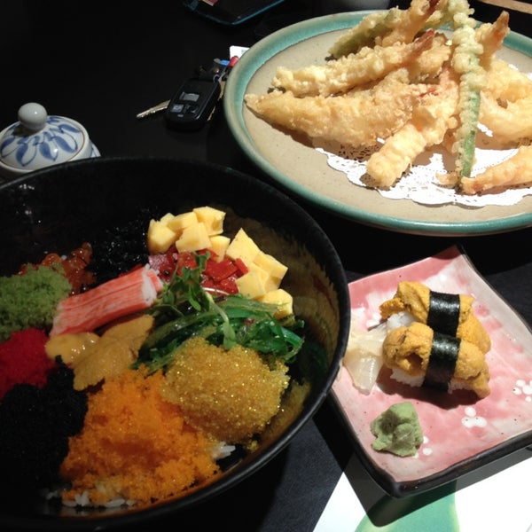 Das Foto wurde bei A-won Japanese Restaurant von Jen P. am 10/13/2013 aufgenommen