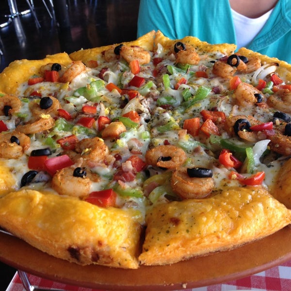 Foto scattata a Mr. Pizza da Jen P. il 9/13/2013