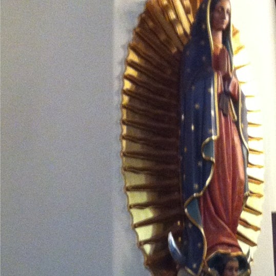 10/7/2012 tarihinde Olivia Carolyn S.ziyaretçi tarafından Ave Maria Gift Shop At St. Mary&#39;s Cathedral'de çekilen fotoğraf