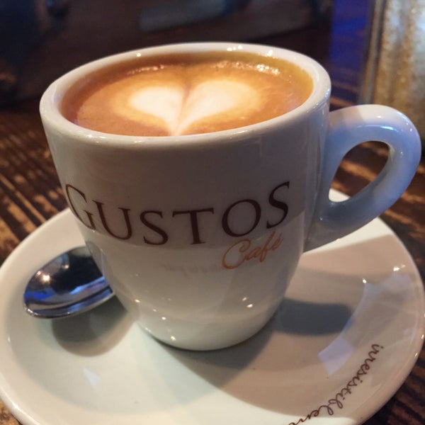 Photo taken at Gustos Coffee Co. by Ricardo M. on 5/4/2016