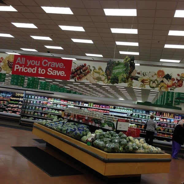 Target Arlington'da Hipermarket