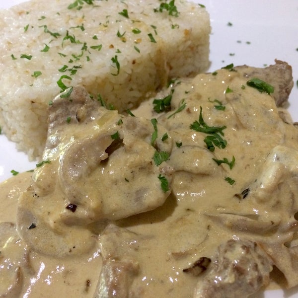 Beef Stroganov is a classic Ila Puti dish.👍🏼