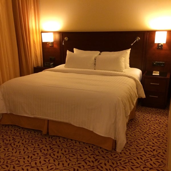 11/2/2014にDocjurがCologne Marriott Hotelで撮った写真