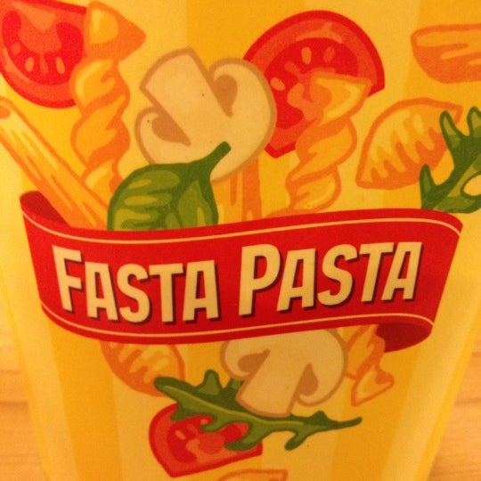 รูปภาพถ่ายที่ Fasta Pasta โดย Денис  ✌ М. เมื่อ 10/22/2012