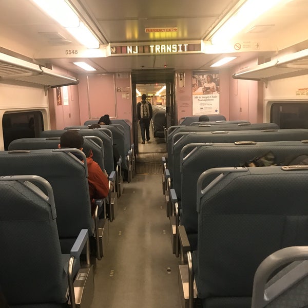 1/15/2020 tarihinde Cat H.ziyaretçi tarafından NJ Transit Rail Terminal'de çekilen fotoğraf