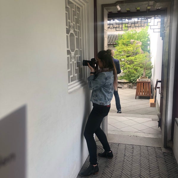 Photo taken at Dr. Sun Yat-Sen Classical Chinese Garden by Pedro F. on 9/8/2019