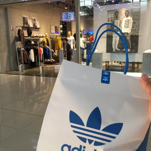 Adidas Korea. Adidas Южная Корея. NEXTSTORE Корея. Адидас молл