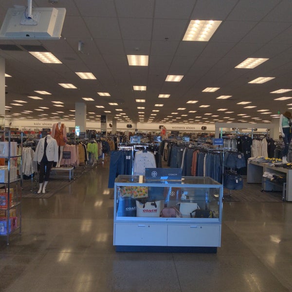 Nordstrom Rack Discount Store in Central Emeryville