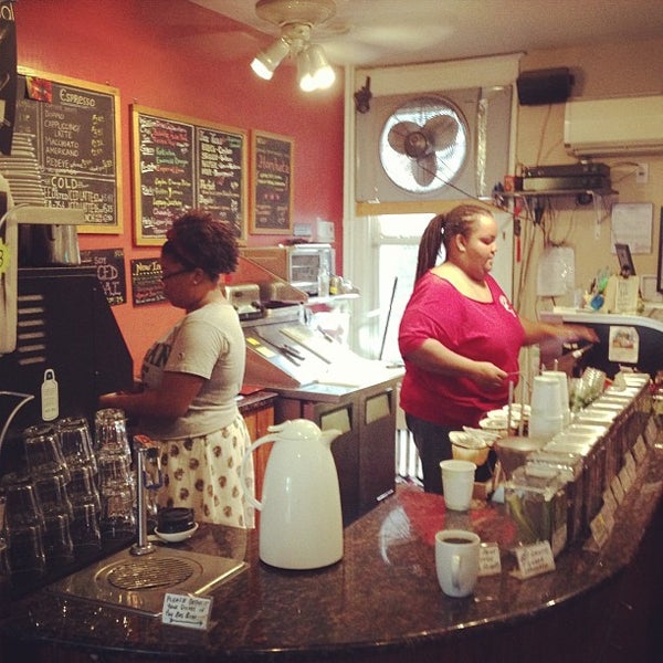 Photo taken at Qualia Coffee by Kenya F. on 7/20/2013