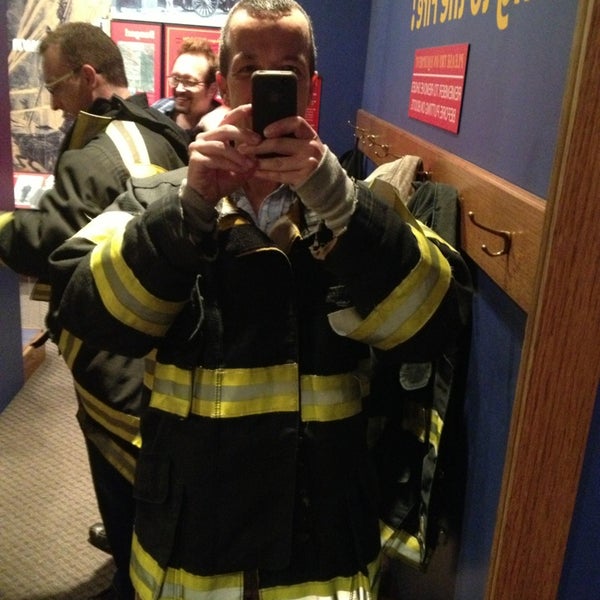 9/7/2013 tarihinde Tim Y.ziyaretçi tarafından Fireman&#39;s Hall Museum'de çekilen fotoğraf