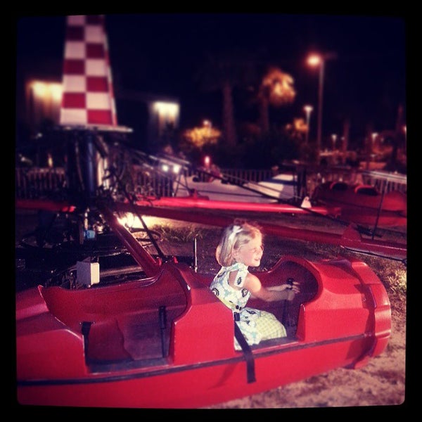 รูปภาพถ่ายที่ Miracle Strip Amusement Park โดย bamaredwingsfan เมื่อ 8/4/2013