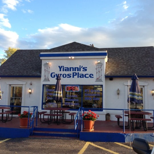 Yianni's Gyros Place 12 tips