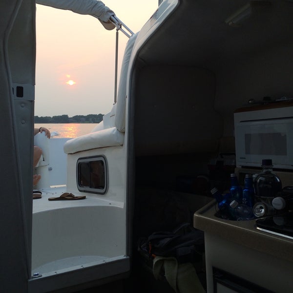 Lafayette Bay, Lake Lake in Beach