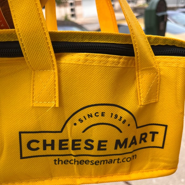 7/11/2022에 Evan D.님이 Wisconsin Cheese Mart에서 찍은 사진