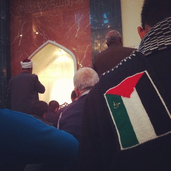 Photo taken at Clonskeagh Mosque by Zaid N. on 11/16/2012