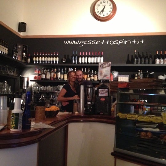 Photo taken at Gessetto WineBar by Marydeysi G. on 9/27/2012