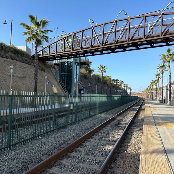 Solana Beach Amtrak Station (SOL) Rail Station in Solana Beach