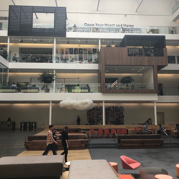 Photo taken at Airbnb HQ by Nicholas F. on 9/3/2019
