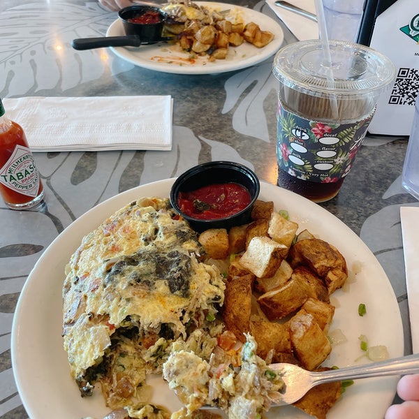 Photos at Cinnamon's Waikiki Honolulu, HI