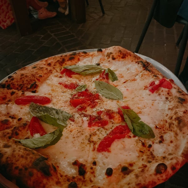 Photo taken at L’Antica Pizzeria da Michele by Nicholas F. on 8/21/2021