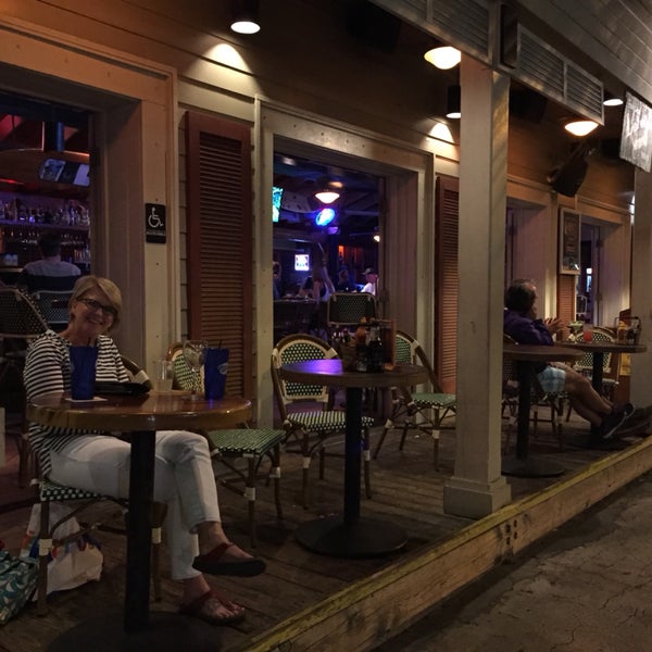 The food-fresh, well presented, great flavors. The staff are friendly and welcoming. Emma was our server and did great. Excellent porch seating to enjoy the island breeze and people watching.