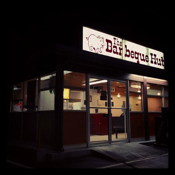 The Barbeque Hut American Restaurant in Fayetteville