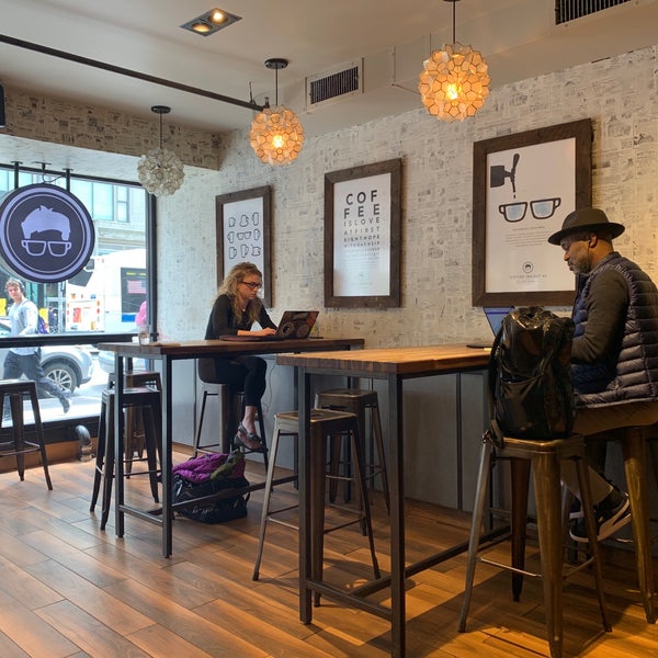 Foto tirada no(a) Gregorys Coffee por yujin c. em 5/9/2019