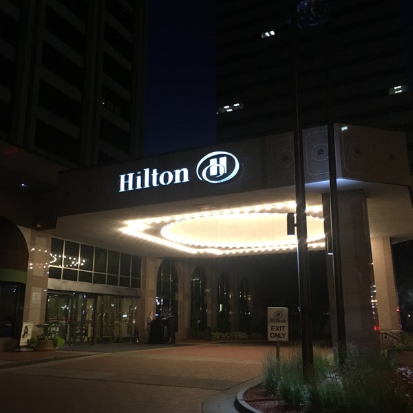 Photo taken at Hilton by Luis Carlos D. on 6/28/2018
