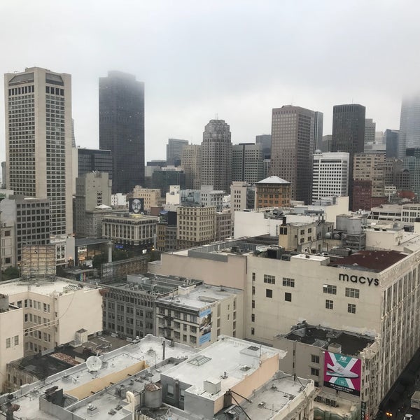 Das Foto wurde bei Hotel Nikko San Francisco von Rhonda V. am 9/6/2018 aufgenommen