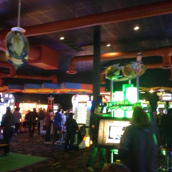 Photo taken at Dave &amp; Buster&#39;s by Eric B. on 3/24/2013