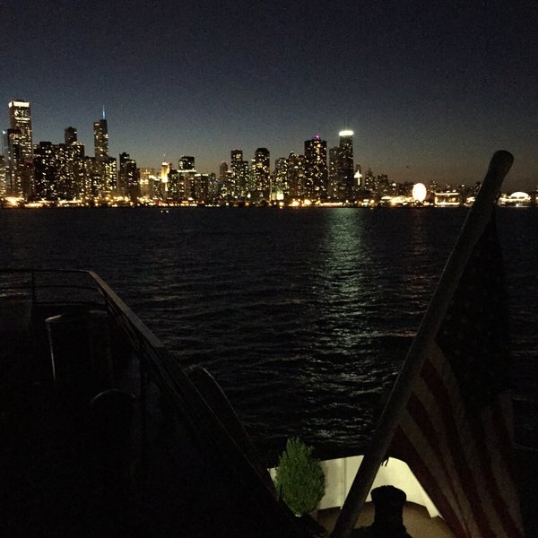 9/21/2015 tarihinde Kostiantyn S.ziyaretçi tarafından Odyssey Cruises'de çekilen fotoğraf