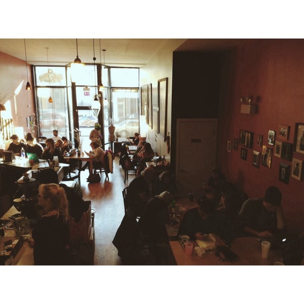 12/8/2013にTheo I.がUgly Mug Cafeで撮った写真