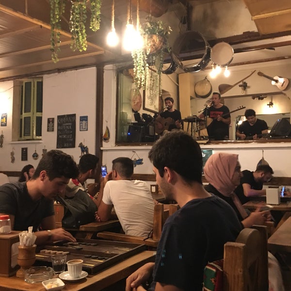 Foto tirada no(a) Ihlamuraltı Cafe por Yusuf A. em 8/14/2019