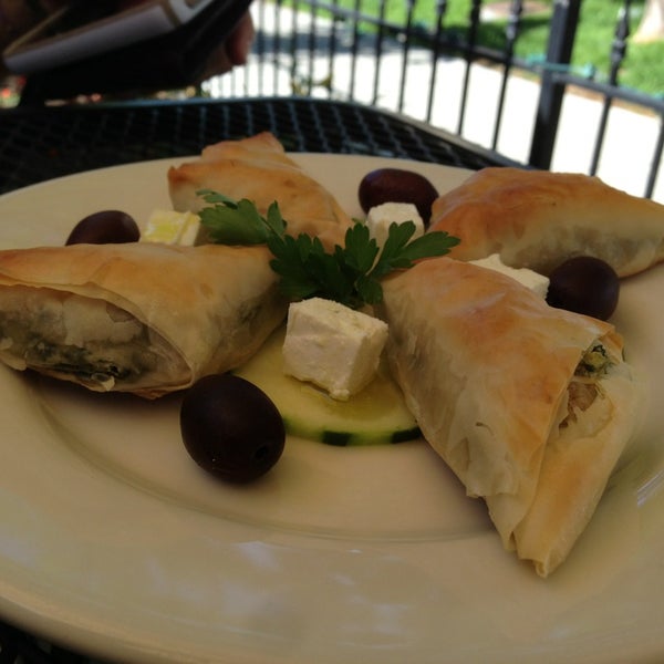 Photo taken at Aristo&#39;s Greek Restaurant by jon a. on 6/18/2013