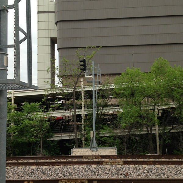 4/8/2013にJorge E.がMarket Center Station (DART Rail)で撮った写真