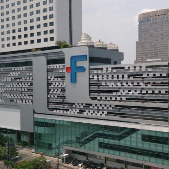 Fortune Town (ฟอร์จูนทาวน์) 1,3,5,7 Ratchadaphisek Rd