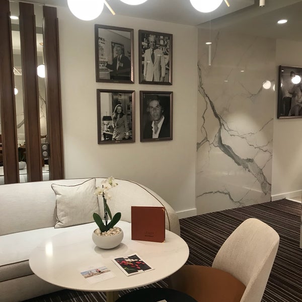 Foto tirada no(a) Hôtel Gray d&#39;Albion por Manar Alghafis em 4/29/2018
