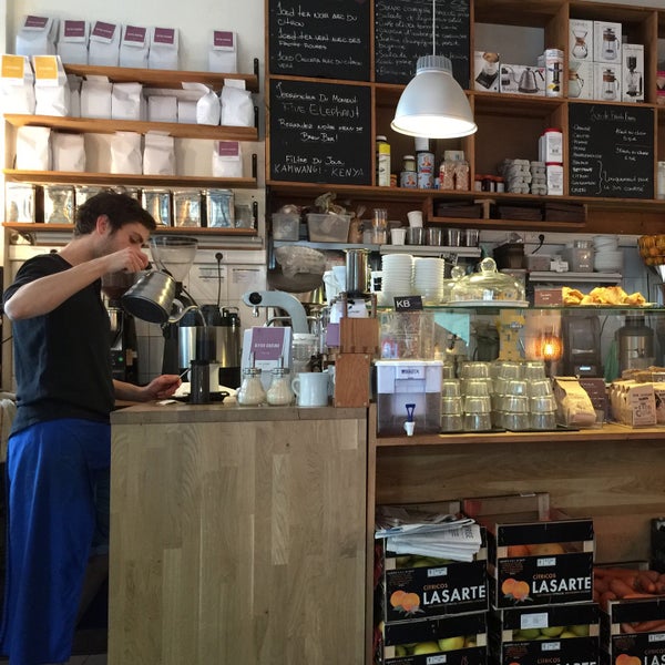 5/25/2015にChristopher J.がKB CaféShopで撮った写真