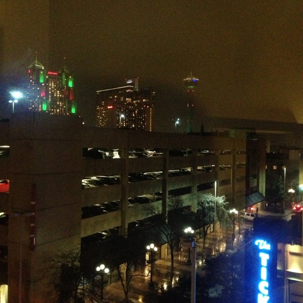 Снимок сделан в TownePlace Suites by Marriott San Antonio Downtown Riverwalk пользователем Juan C V. 1/1/2013