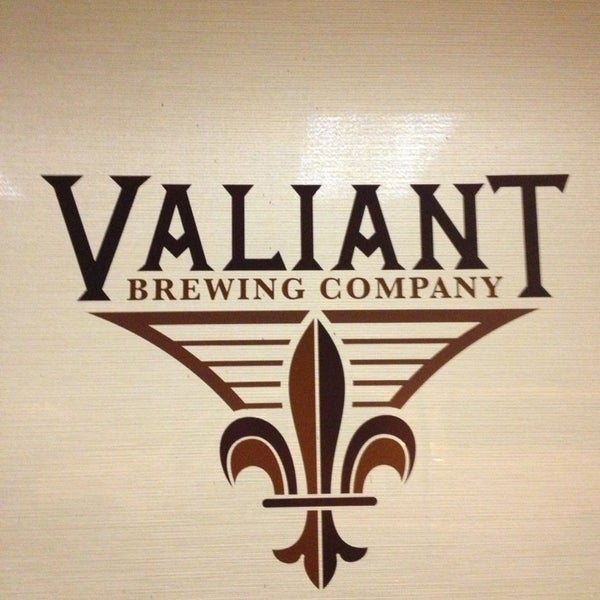 Снимок сделан в Valiant Brewing Company пользователем Alison 2/2/2013