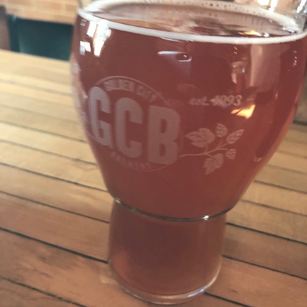 10/6/2019 tarihinde Laura C.ziyaretçi tarafından Golden City Brewery'de çekilen fotoğraf