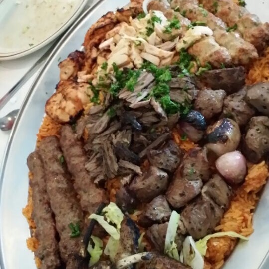 Снимок сделан в Al Natour Middle Eastern Restaurant пользователем Ahmed A. 3/2/2014