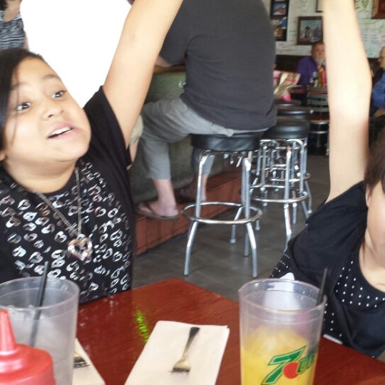 Photos at Bob Dobb's Sam Hughes 11 tips from 503 visitors