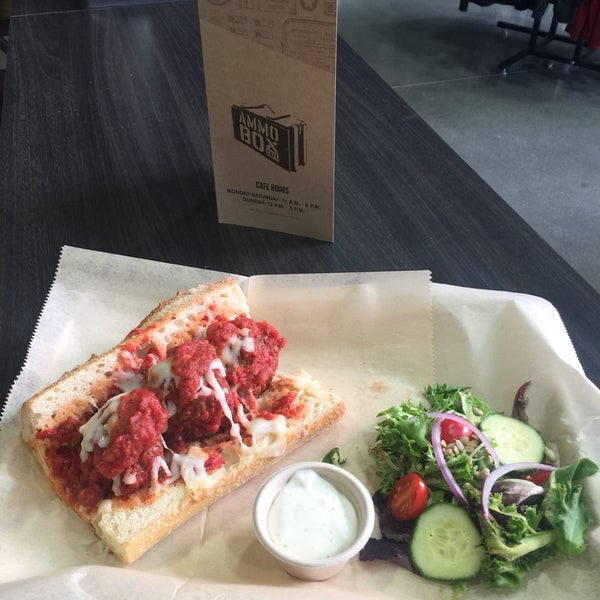 Боксы в кафе