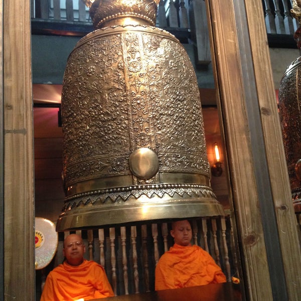 5/9/2013 tarihinde Moo N.ziyaretçi tarafından Qi Thai Grill'de çekilen fotoğraf