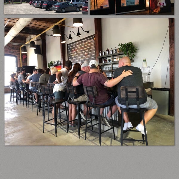 รูปภาพถ่ายที่ Corsair Distillery &amp; Taproom โดย Austin L. เมื่อ 6/29/2019