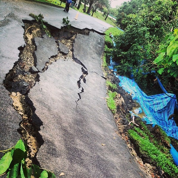 Mini Roundabout Beribi Industrial Complex Bandae Seri Begawan, Brunei