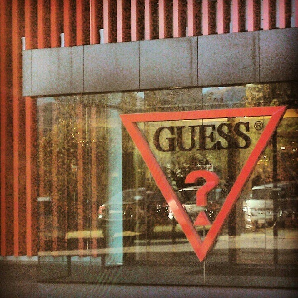 GUESS Europe HQ Ticino